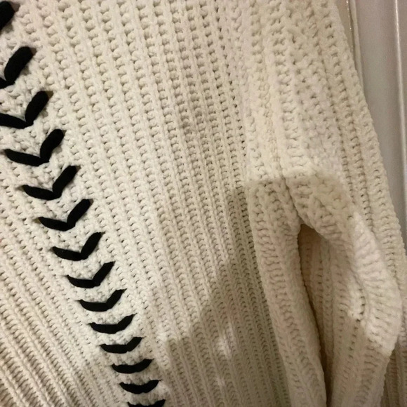 Lucy Wang Knit Sweater Ivory Black Interwoven stitch Boho Western L - Picture 6 of 11